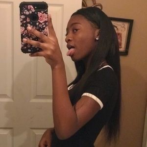 Meet your Posher, Briana